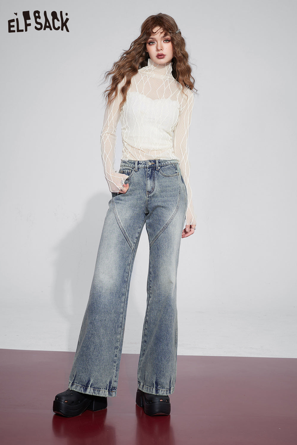 
                  
                    ELFSACK Lace Lightweight Long Sleeve T-Shirts Women 2023 Winter New Korean Fashion Sexy Tops
                  
                