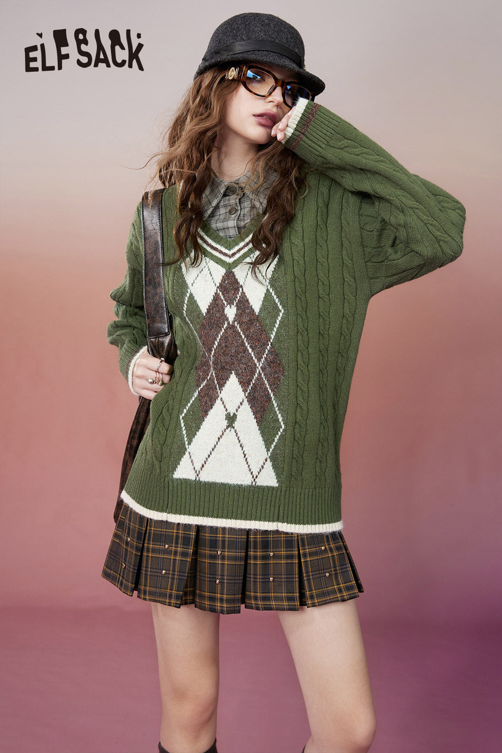 
                  
                    ELFSACK Retro Rhombus Spliced Pullover Sweaters Women 2023 Winter Plus Size Designer Tops
                  
                