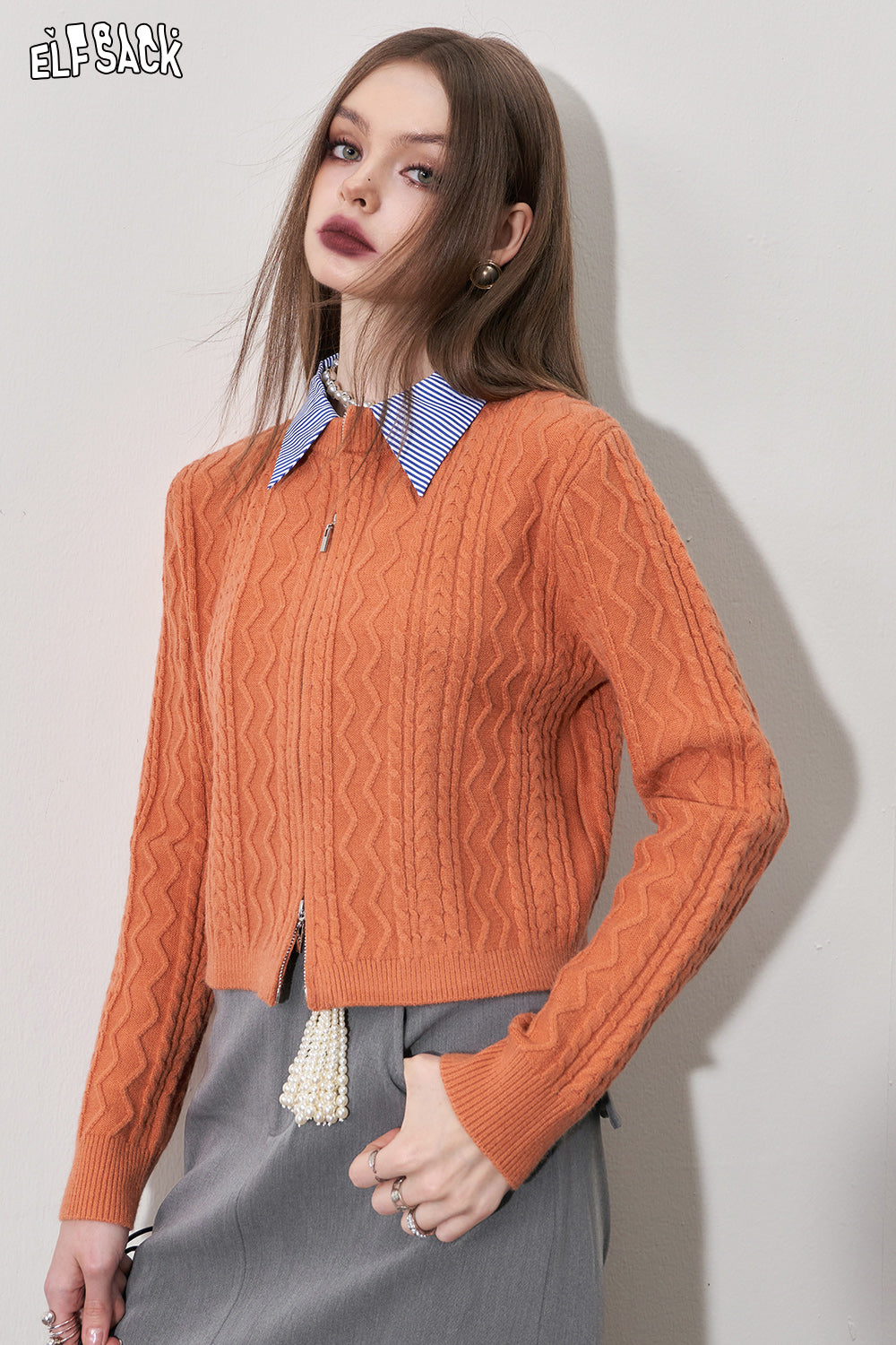 
                  
                    ELFSACK Y2K Zip Up Spliced Knitwears Women 2023 Winter Korean Fashion Slim Tops
                  
                