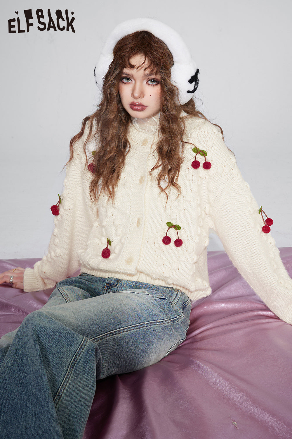 
                  
                    ELFSACK Kawaii Korean Fashion Cardigan For Women 2023 Winter New Designer Luxury Tops
                  
                