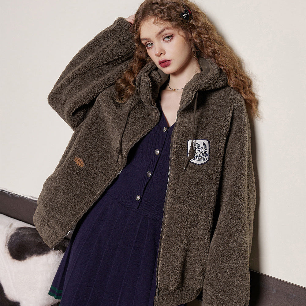 
                  
                    ELFSACK Hoodies Fleece Cotton Coats Women 2023 Winter Patch Dog Short Outwears
                  
                