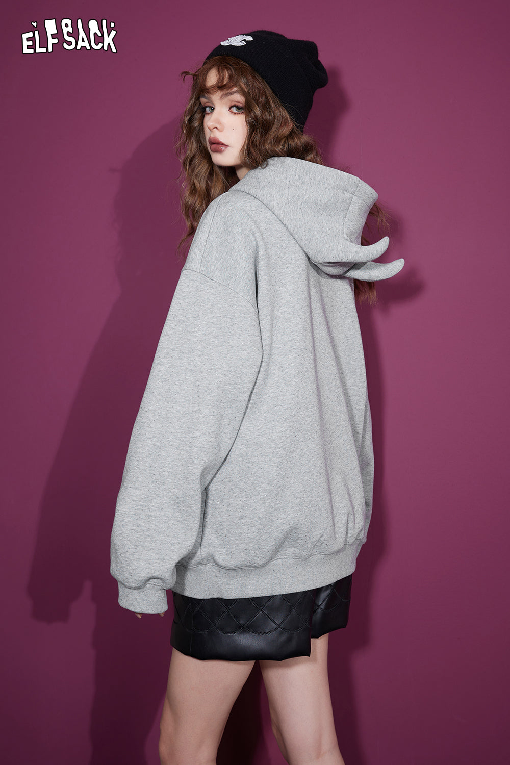 
                  
                    ELFSACK Sparkly Fleece Hoodies Women 2023 Winter New Plus Size Korean Fashion Designer Tops
                  
                