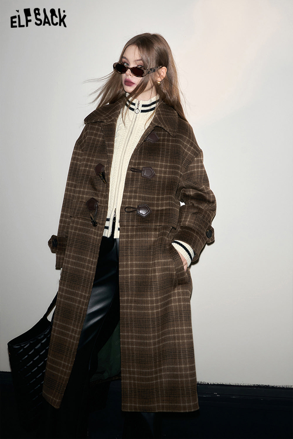 ELFSACK Retro Plaid Warm Wool Coats Women Korean Fashion Long Outwears