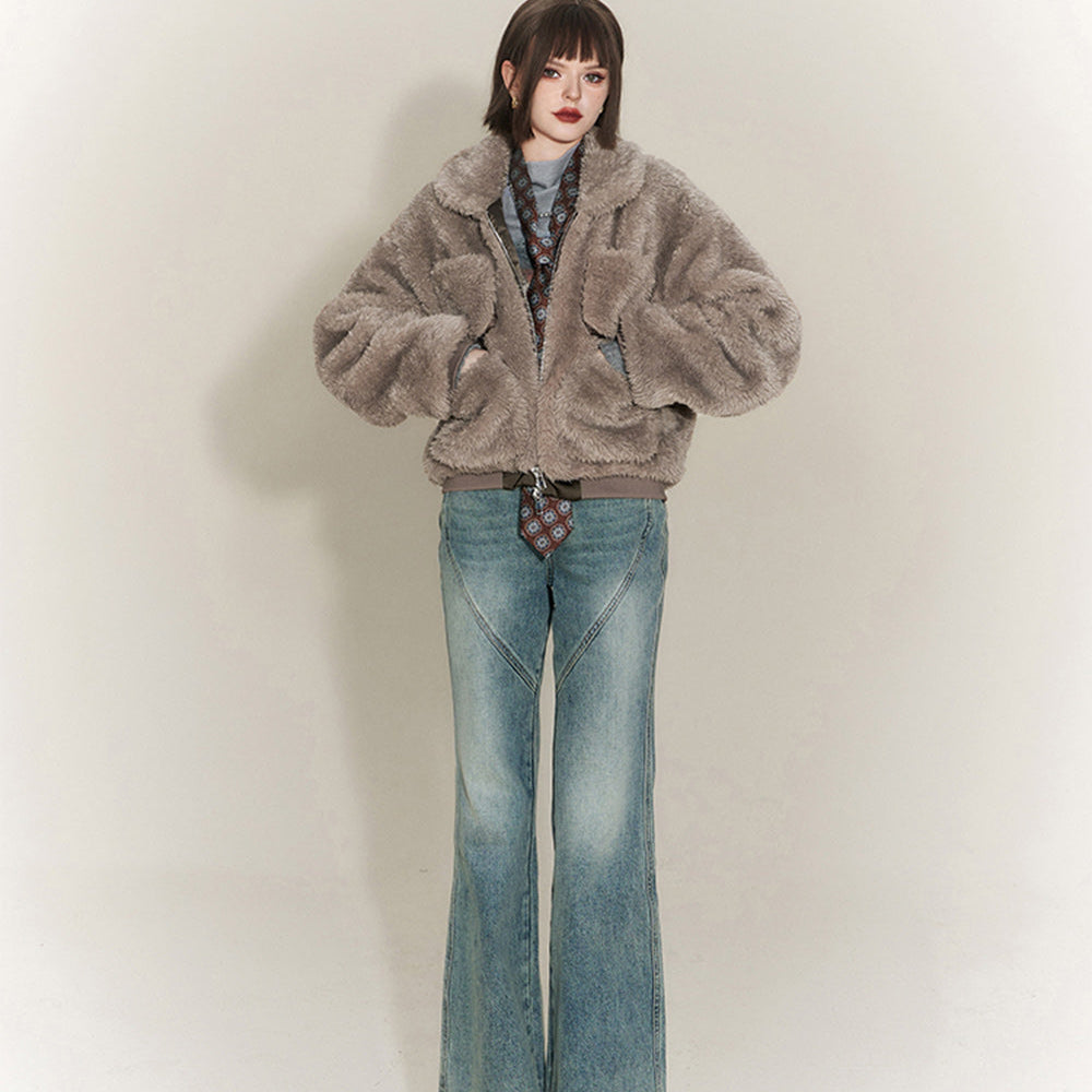 
                  
                    ELFSACK Thicken Plush Coats Women 2023 Winter New Chinese Style Luxury Warm Outwears
                  
                
