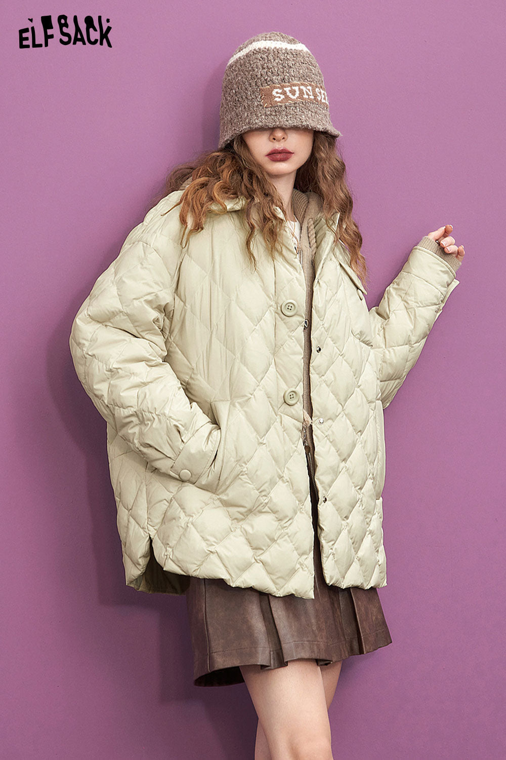 
                  
                    ELFSACK Light Down Coats Women 2023 Winter New Diamond Check Designed Jackets
                  
                