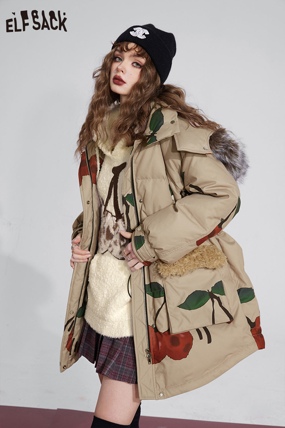 ELFSACK Graphic Cherry Korean Fashion Down Coats Women Designer Outwears
