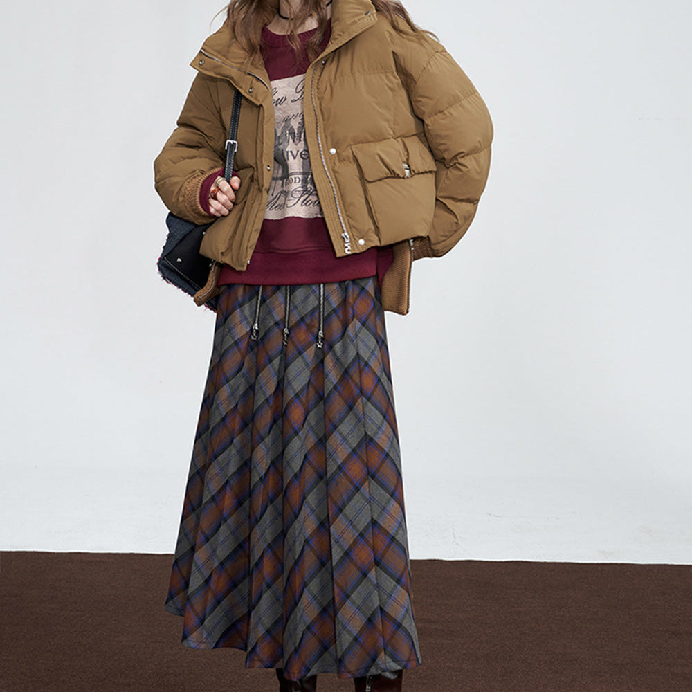 ELFSACK Checkered Pleated Skirt Woman 2023 Winter Academic Style Casual Daily Skirt