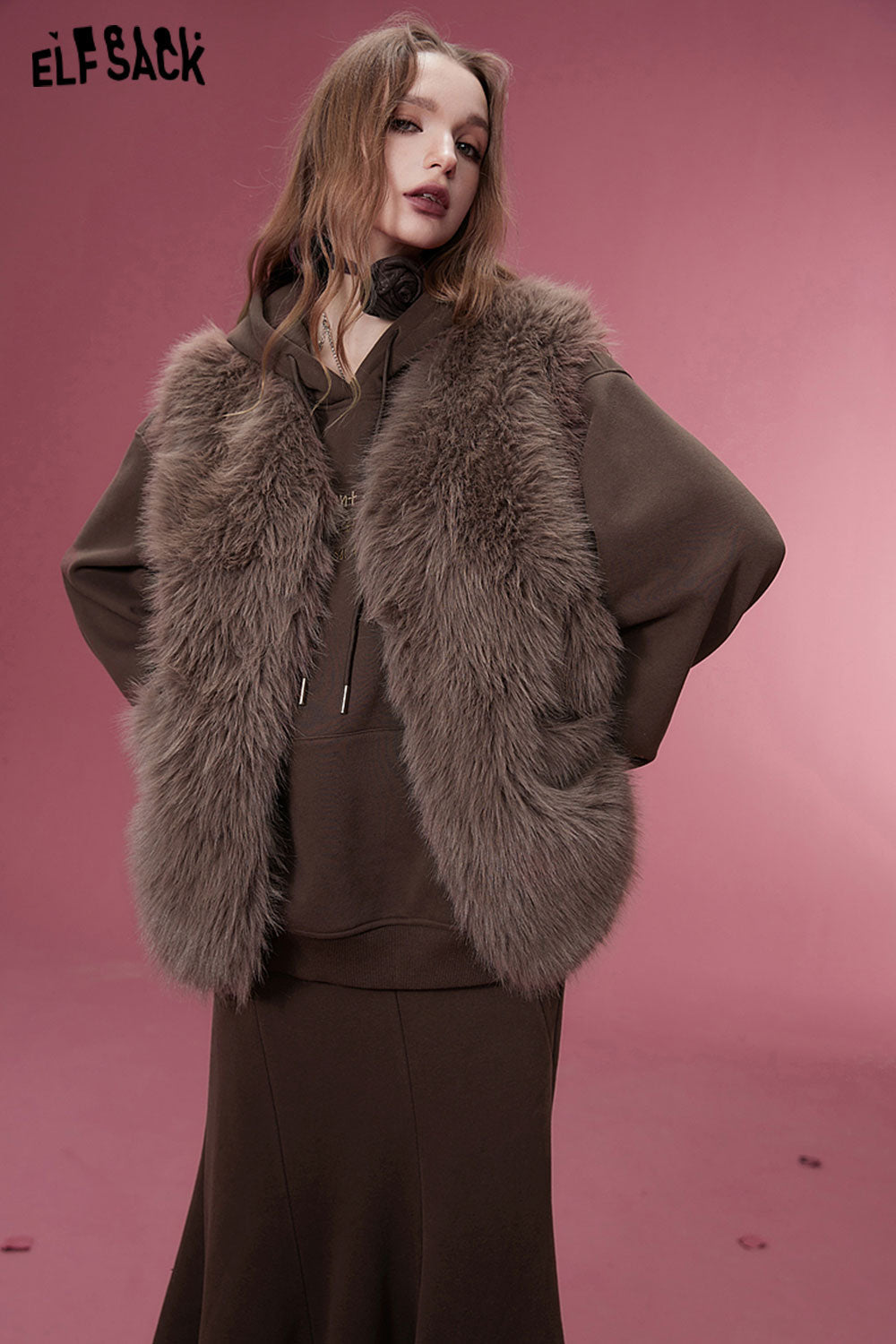 ELFSACK Korean Fashion Fleece Sleeveless Vest Women 2023 Winter New Retro Designer Outwears