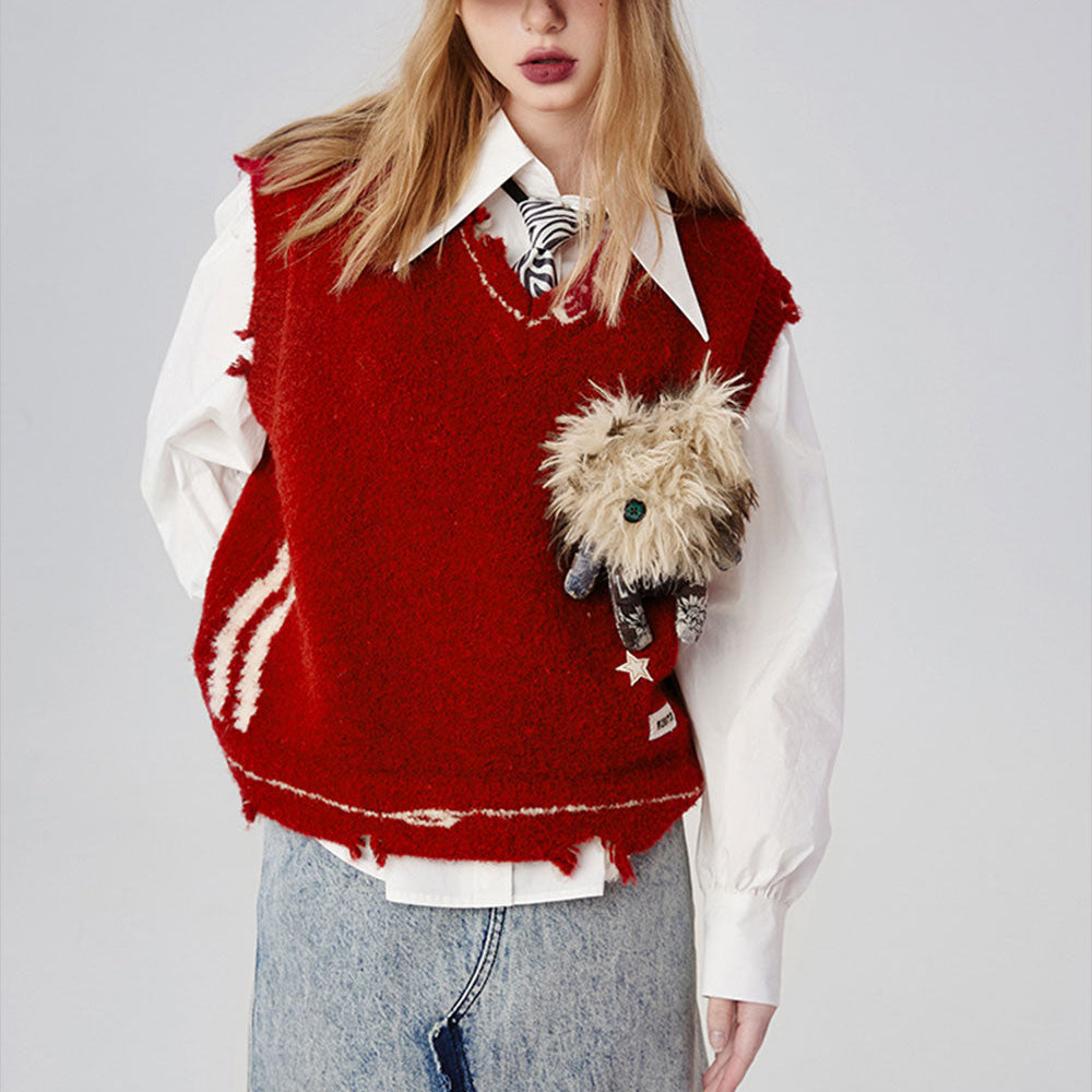 
                  
                    ELFSACK Female Vest Preppy Style Pullover Women Clothing Free Badge Sweaters Aesthetic Sweater Blouse Tops Women's Warm Korean No Sleeve Woman Knitted
                  
                
