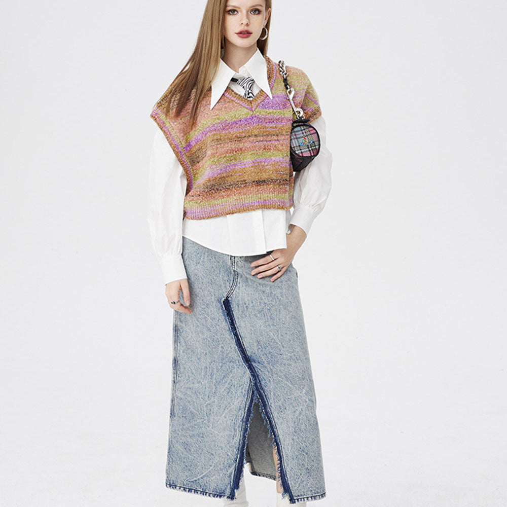 
                  
                    ELFSACK Female Vest Preppy Style Pullover Women Clothing Sweaters Aesthetic Sweater Blouse Tops Women's Warm Korean No Sleeve Woman Knitted
                  
                