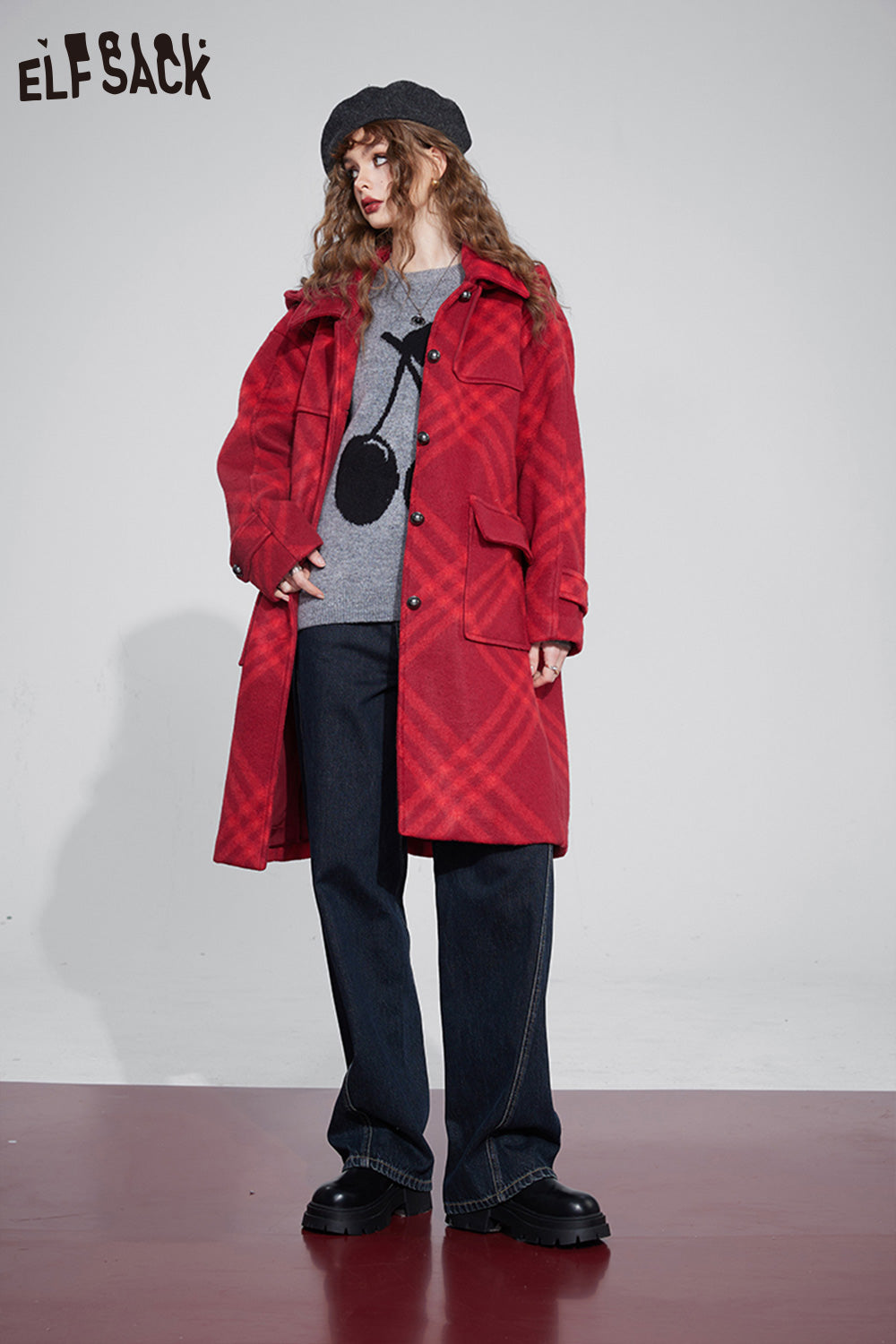 
                  
                    ELFSACK Christmas 2000s Red Plaid Coats Women 2023 Winter New Plus Size Long Outwears
                  
                