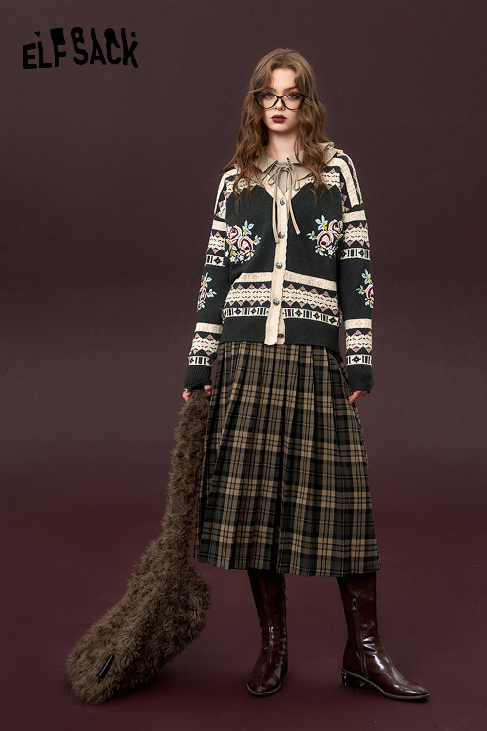 
                  
                    ELFSACK Korean Fashion Checkered Pleated Skirt Woman 2023 Winter New Academic Style Skirt
                  
                