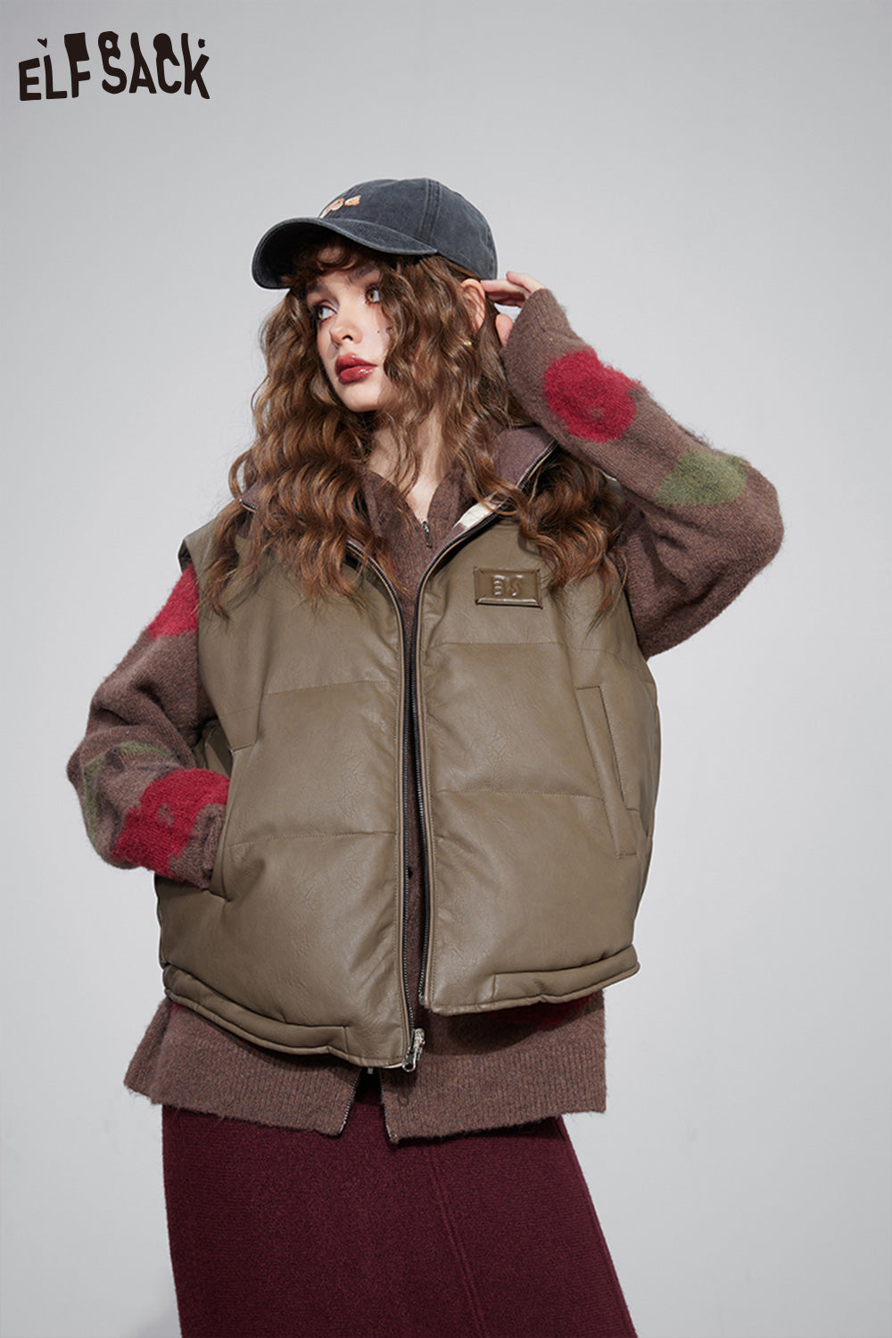 
                  
                    ELFSACK Graphic Brown PU Thicken Vest Women 2023 Winter New Designer Warm Outwears
                  
                