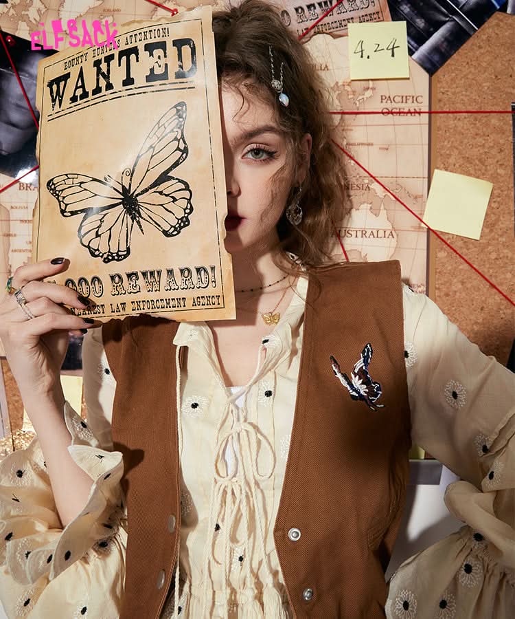 ELFSACK Embroidered Long Sleeve Dress with Scalloped Hem